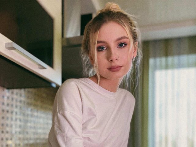 RebeccaBright - Sexe cam en vivo - 20499102