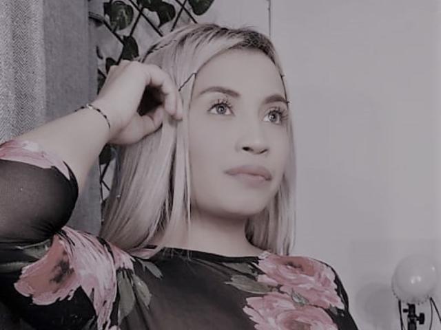 EmelySweety - Live porn &amp; sex cam - 20499714