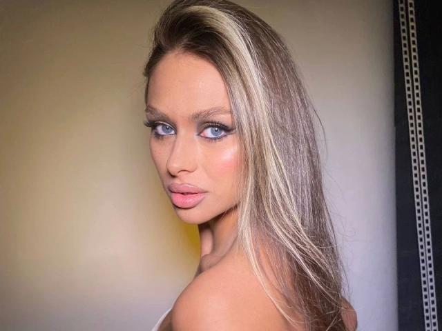 CosmoGirl-hot - Live porn &amp; sex cam - 20507246