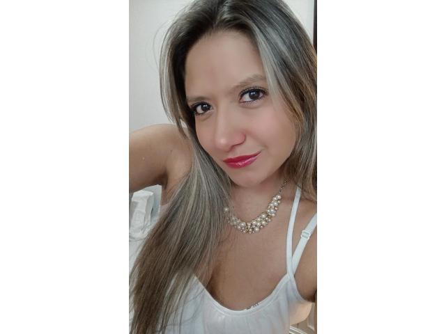 ValeriaHunter69 - ライブポルノ&amp;セックスカム - 20509814