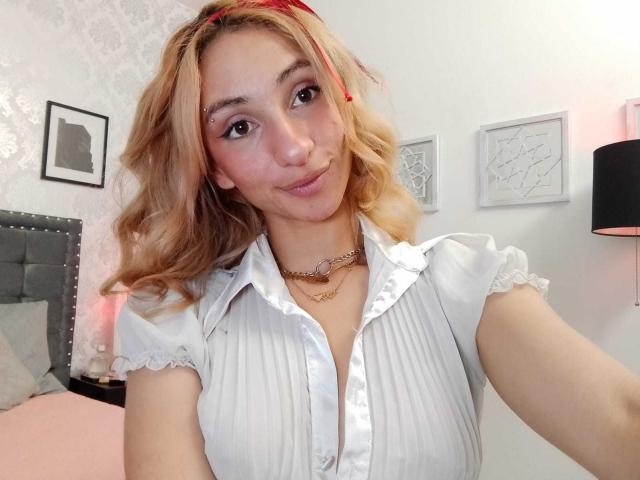 ArtMooon - Live porn &amp; sex cam - 20514394