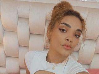 MiaBruneette - Live porn &amp; sex cam - 20519482