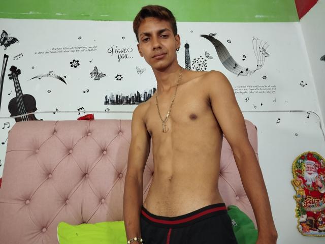 JacobBlackon - Live porn &amp; sex cam - 20520974