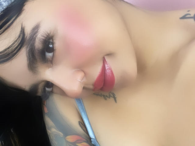 ThaliaCasstro - сексуальная веб-камера в реальном времени - 20523034