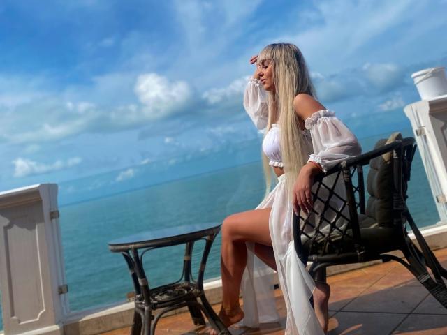 JuliaAnnaSimba - Live porn &amp; sex cam - 20528530