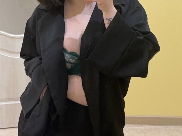 Polinka - פורנו בשידור חי ומצלמת סקס - 20531166