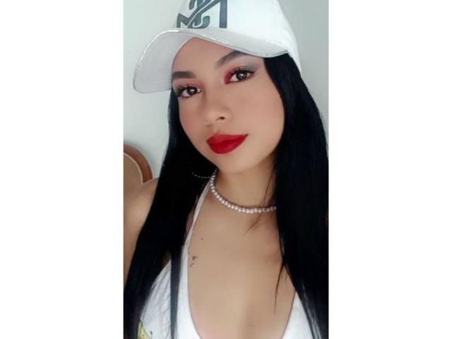 CoralHotReed - Live porn &amp; sex cam - 20534290