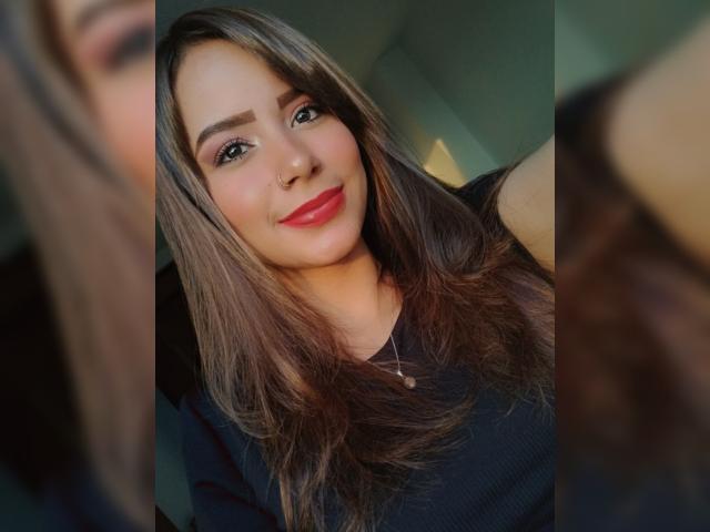 HollyWhite - Live Sex Cam - 20534358