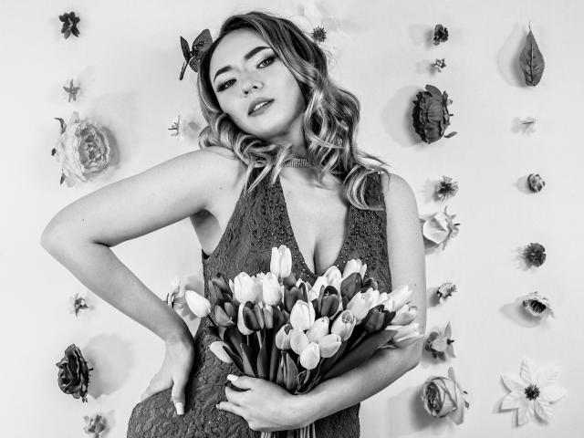 SallyVerda - сексуальная веб-камера в реальном времени - 20536282