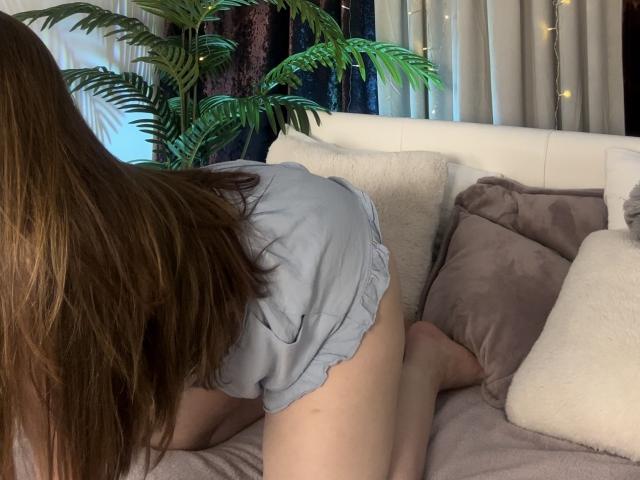 AlexHoliday - Live Sex Cam - 20537922