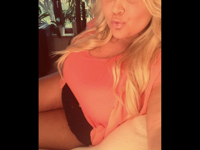 StudentinCelina-hot - Live porn &amp; sex cam - 20539082