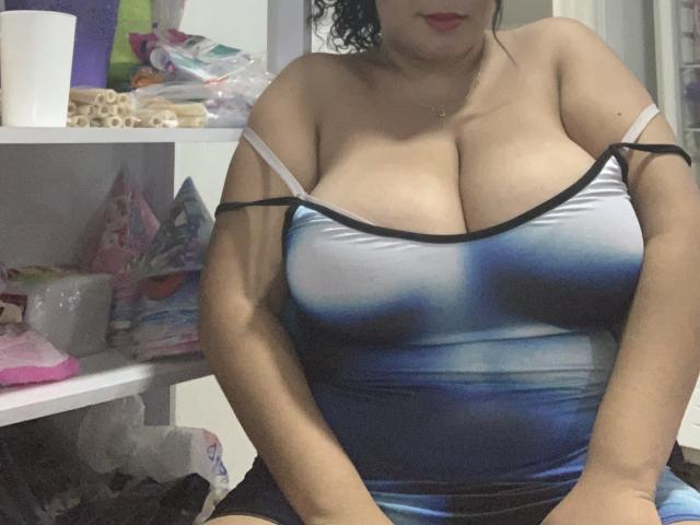 JulietaStark - Live sex cam - 20544494