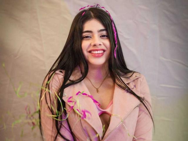 KataleyaForbes - פורנו בשידור חי ומצלמת סקס - 20545758