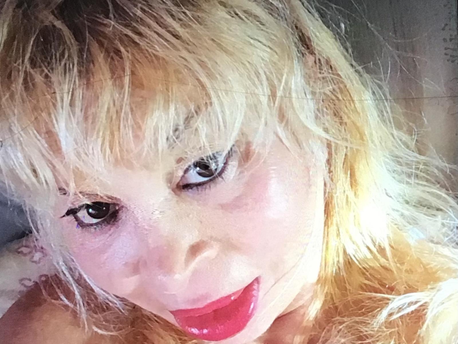 HotManya - Live porn &amp; sex cam - 20546378