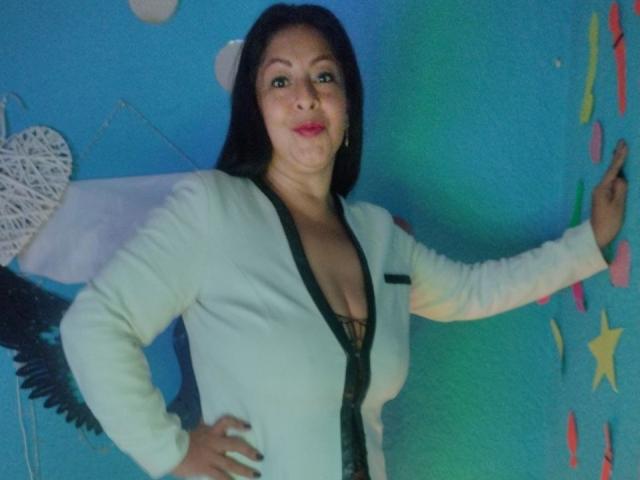 CatalinaJH - Live Sex Cam - 20552350