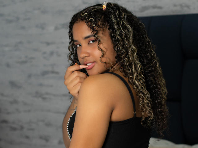 SaraSweeney - Live porn &amp; sex cam - 20554810