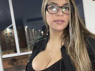 TompsonKarina - Live porn &amp; sex cam - 20571018