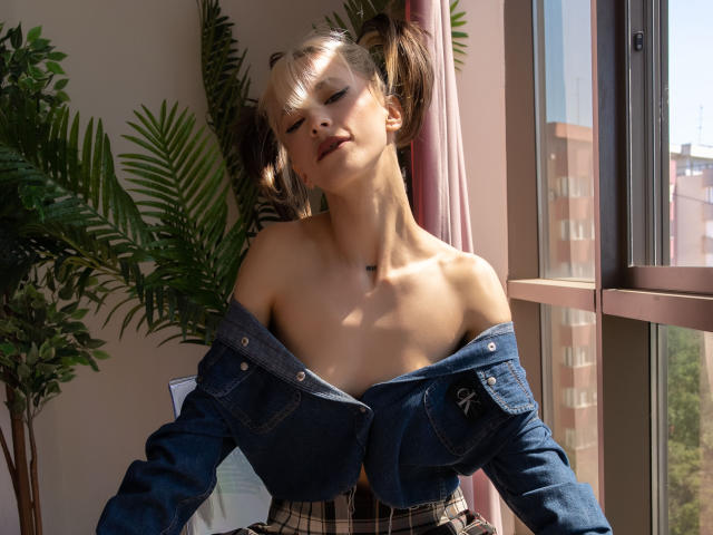 RiaYates - Live porn &amp; sex cam - 20573942