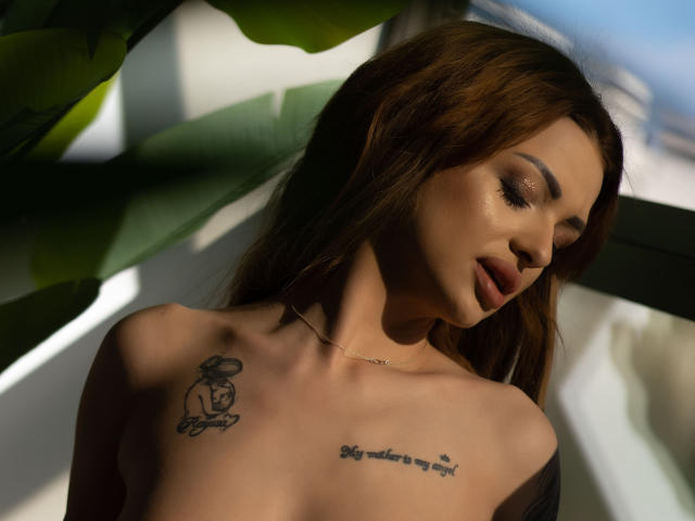 LoraineDivine - Sexe cam en vivo - 20577658