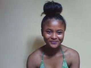 Alyahs - сексуальная веб-камера в реальном времени - 20578974