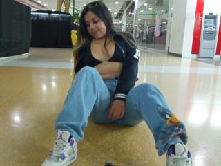 EmiNovely - Sexe cam en vivo - 20579134