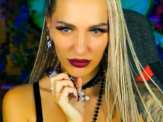 MonicaMaxwel - сексуальная веб-камера в реальном времени - 20580722