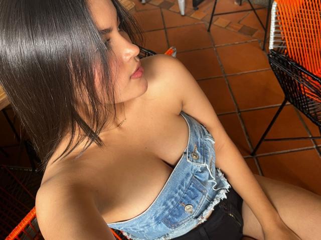 MiiaPalmer - Live porn &amp; sex cam - 20588122