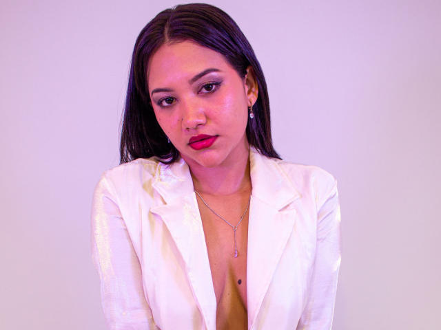 IrinaShery - сексуальная веб-камера в реальном времени - 20590062