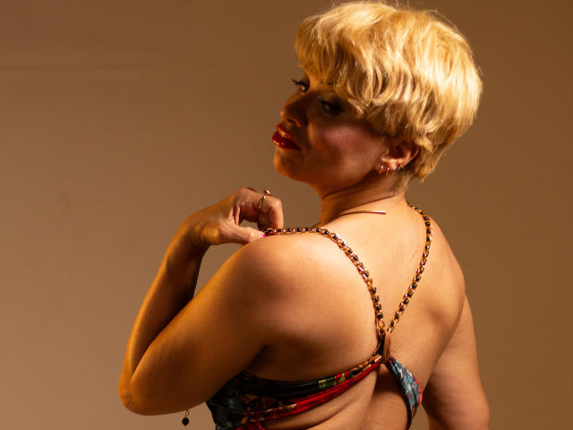 GiulianaRicci - Sexe cam en vivo - 20601198