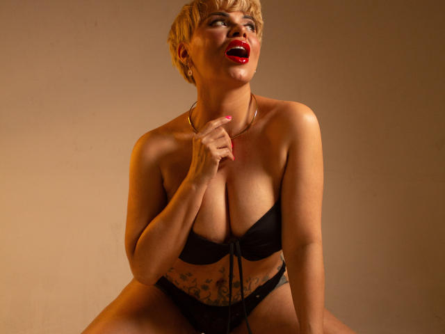 GiulianaRicci - Live porn &amp; sex cam - 20601258