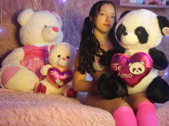 SofiaSmithS - Live porn &amp; sex cam - 20604958