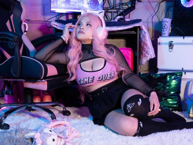 LuciaRobertz - ライブポルノ&amp;セックスカム - 20614258