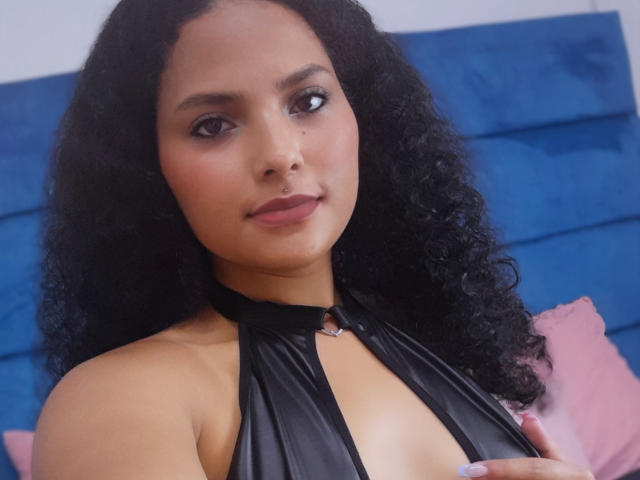 AbrilRoman - Sexe cam en vivo - 20614358