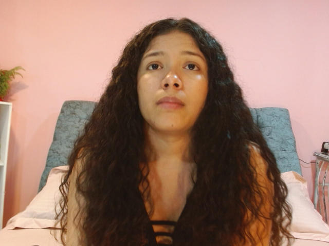 AvaHughes - Live porn &amp; sex cam - 20617054