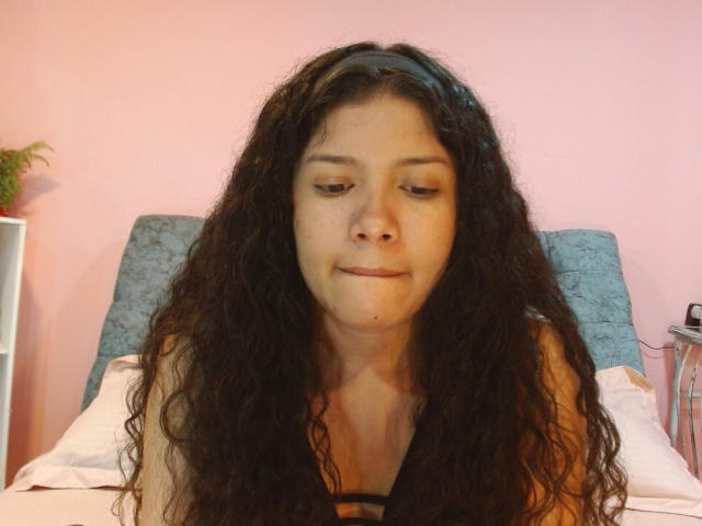 AvaHughes - Live porn &amp; sex cam - 20617066