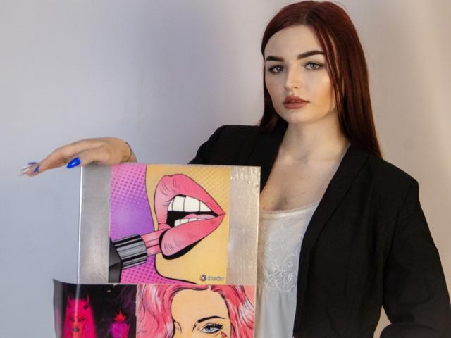 NicolPots - Live sex cam - 20619850