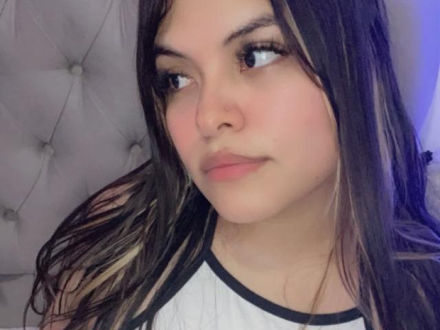 LuciaRobertz - Sexe cam en vivo - 20620306