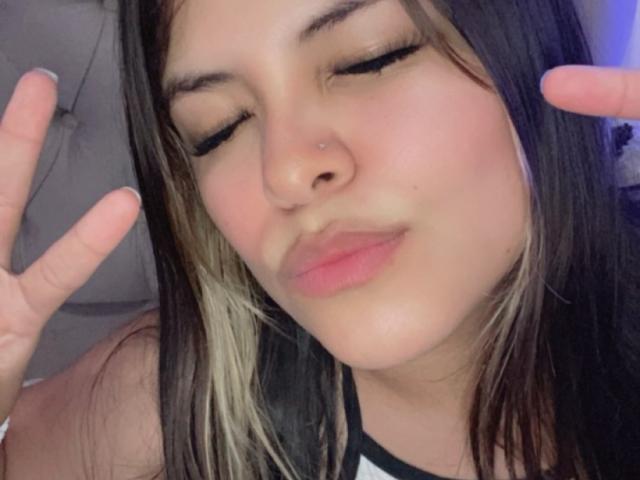 LuciaRobertz - Sexe cam en vivo - 20620314