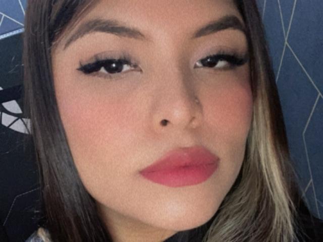 LuciaRobertz - Sexe cam en vivo - 20620330