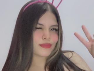 LuciaRobertz - сексуальная веб-камера в реальном времени - 20620358