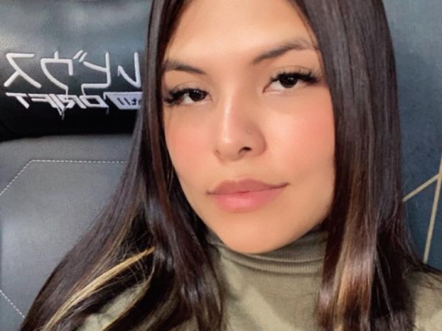 LuciaRobertz - Camera khiêu dâm &amp; quyến rũ trực tiếp - 20620486