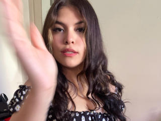 LuciaRobertz - Live porn &amp; sex cam - 20620694