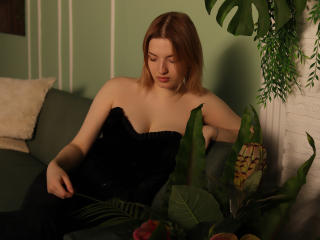 ElinaPearce - Live porn &amp; sex cam - 20622078