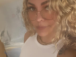 kyraX - Live porn &amp; sex cam - 20635710