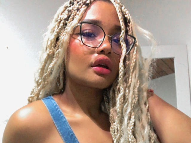 KimberlyWalker69 - פורנו בשידור חי ומצלמת סקס - 20643546