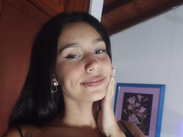 KataleyaMansson - Live Sex Cam - 20643642