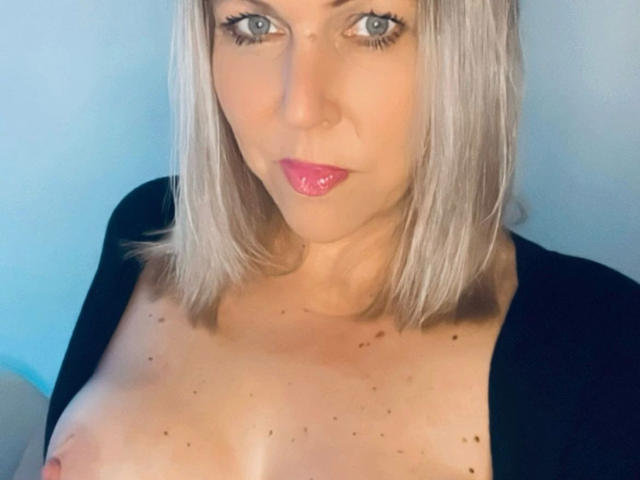 CurvyLola-hot - сексуальная веб-камера в реальном времени - 20654054