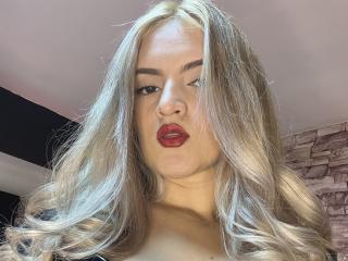 FiorellaStrong - Live sexe cam - 20658002