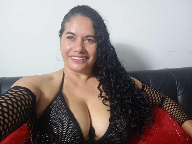 AngelinaJones - Sexe cam en vivo - 20658170