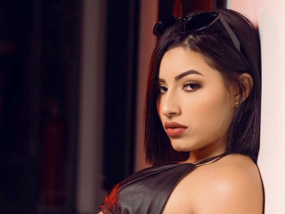 EllyHotLove69 - Sexe cam en vivo - 20661430